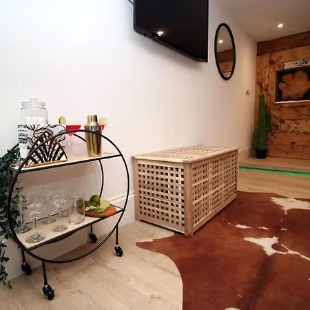 Clifton Mews -